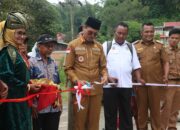 Bupati Resmikan Jalan Usaha Tani Nagari Limbanang 