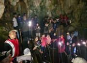 Lagu Indonesia Raya Berkumandang, di Gua Manusia Purba Tertua Asia Tenggara