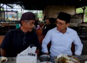 Enizar: Pak Datuak, Jika Diberi Amanah Kembali Jadi Bupati Mohon Bantu Pembangunan Gerbang Masjid Mukhlisin Jorong Ikan Banyak