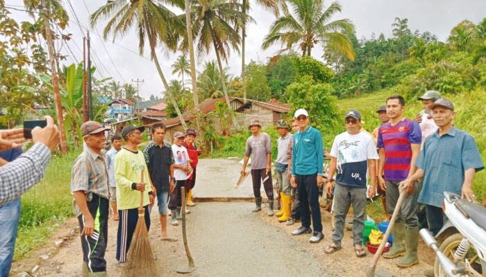 Intip Gaya Cabup Safaruddin Gugah Semangat Gotong Royong Warga