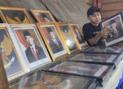 Penjualan Foto Presiden-Wakil Presiden Mulai Meningkat 