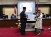 Aktivis Perempuan Luak Limopuluah, Yossi Danti, SH, MH Raih Gelar Doktor Hukum Islam