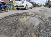 Makin Rusak Parah, Masyarakat Berharap Perbaikan Jalan Payakumbuh-Lintau Dilakukan Tahun Ini