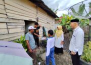 Murid SDN 01 Nagari Sarilamak Berbagi Ratusan Paket Samba Masak 