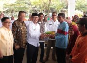 Walikota Payakumbuh Serahkan Ribuan Paket Bantuan BAZNAS