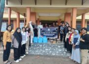 SMP Fidelis Kota Payakumbuh Berbagi Puluhan Paket Sembako di Panti Asuhan 