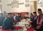 Usai Shalat Idul Fitri 1446 H, Irfendi Arbi Jamu Jajaran Pemerintahan Nagari dan Tokoh Masyarakat di Rumah Kediamannya