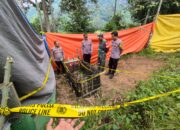 Pagi Ini, Kuburan Bayi Hasil Aborsi Guru Honorer Dibongkar 