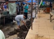 Novel, Calon Ketua KNPI 50 Kota Tunjukkan Aksi Nyata Melalui Gotong Royong di Pasar Sarilamak