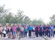 Ratusan Warga Payakumbuh Bersihkan Sungai Batang Agam