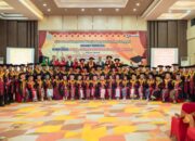 STIH Putri Maharaja Payakumbuh Wisuda 54 Sarjana Ilmu Hukum