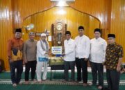 Ketua DPRD Serahkan Bantuan Pembangunan Masjid Assa’adah Kelurahan Sawah Padang Aua Kuniang