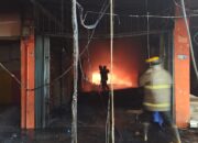 Kebakaran Hanguskan Pusat Pertokoan Blok Barat Kota Payakumbuh 