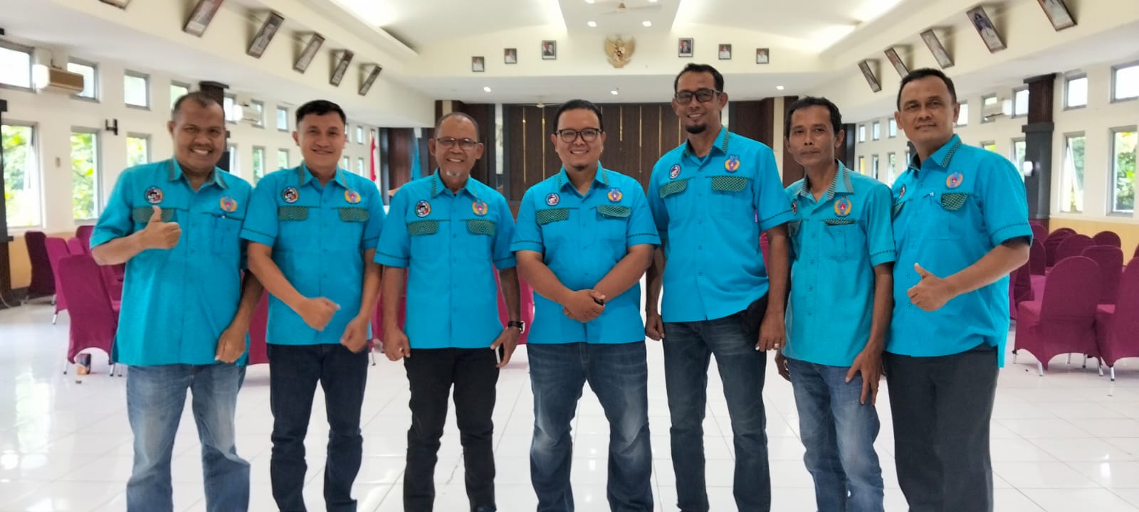 Taufik Hidayatullah Ihsan (tengah) akhirnya terpilih sebagai Ketua Umum Komite Olahraga Nasional Indonesia (KONI) Kabupaten Limapuluh Kota masa bakti 2025–2029.
