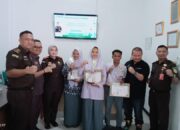 Hari Anti Korupsi (HAKORDIA) Kejaksaan Negeri Pasbar Gelar Lomba Baca dan Cipta Puisi “Satukan Aksi Basmi Korupsi”