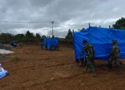 TNI di Kabupaten Limapuluh Kota Gotong Royong Bangun Huntara Korban Bencana di Koto Tinggi