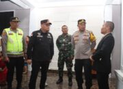 Kapolres Pasbar-Forkopimda Tinjau Pelaksanaan Malam Misa Natal 2025