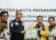 Baznas Kota Payakumbuh Salurkan Bantuan Pendidikan