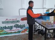 Terus Tebar Manfaat, Mesjid Musafir Berbagi Takjil Saat Ramadhan