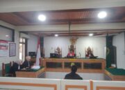 Terdakwa Rino Saat Menjalani Sidang di Pengadilan Negeri (PN) Kota Payakumbuh.
