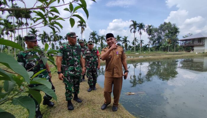 Tim Korem 032/Wirabraja Kunjungi Kampung Pancasila Nagari Balai Panjang 