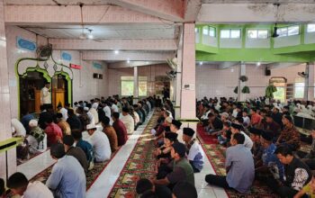 Bupati Safni Gelar Sholat Ied di Koto Tinggi Maek: “Momen Tepat Dengar Langsung Aspirasi Warga”