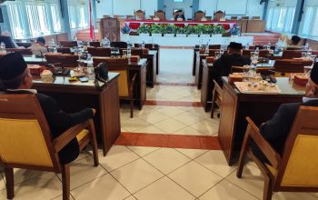Molor, Sidang Paripurna Pembahasan R-APBD Perubahan Kabupaten 50 Kota 