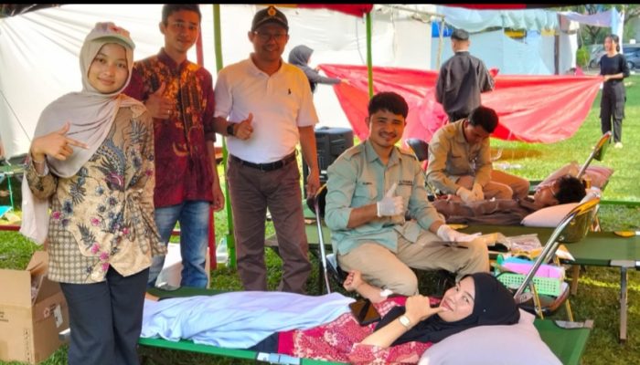 KSR PMI Politani dan Kwarcab Pramuka Kab. Lima Puluh Kota Gelar Donor Darah