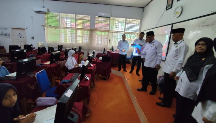 Kanwil Kemenag Sumbar Buka Olimpiade Madrasah Indonesia (OMI) Tingkat Sumbar Di MTsN 1 Payakumbuh